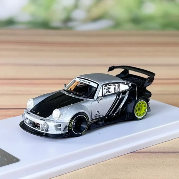 DCM 1:64 RWB 993 GT Cyperpunk Version, Silver
