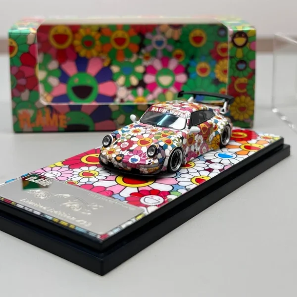 Flame 1:64 Porsche RWB 964 - luminous