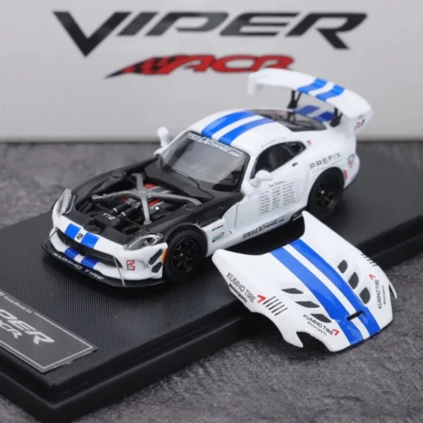 Hone Model 1:64 Dodge Viper ACR White