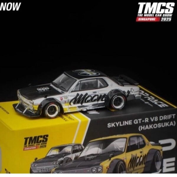 PopRace 1:64 CHASE!  Skyline Hakosuka, Mooneyes. TMCS Singapore Exclusive.  Ships December 18 or earlier.