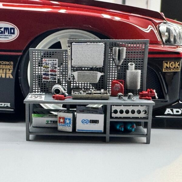 Diorama Accessories 1:64 Work Bench and Tools - A