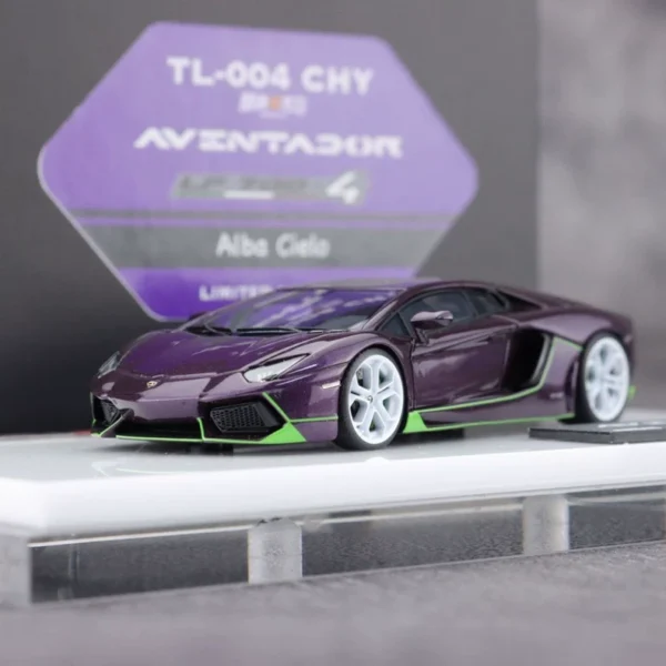 Tardis 1:64 Lamborghini Aventador LP700 Purple - Resin