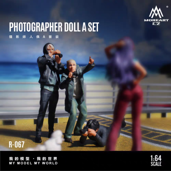 MoreArt 1:64 Photographer Figurine Set A
