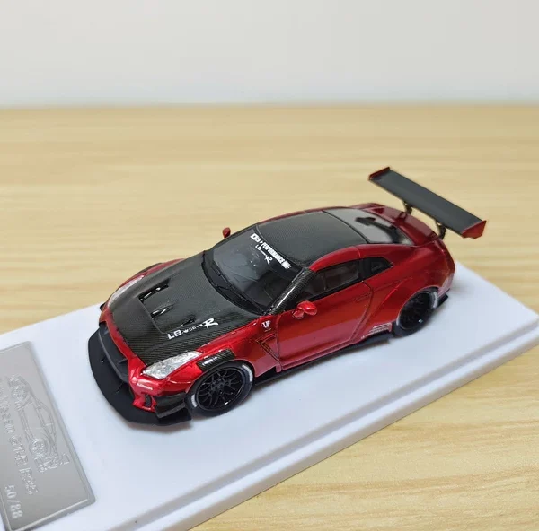 RR Model 1:64 Resin Nissan GT-R R35 LBWK Red