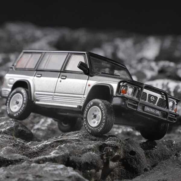 Shadow Pro by GCD 1:64 Tule Y60 Black Silver Grey (LHD)
