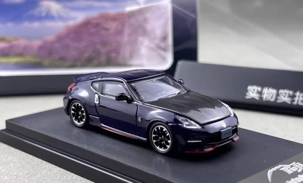 Fuji 1:64 Fairlady Z Z34 370z Nismo Purple with Carbon Hood