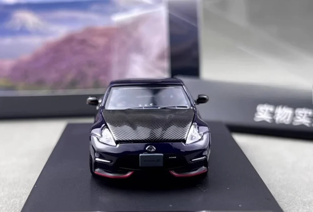 Fuji 1:64 Fairlady Z Z34 370z Nismo Purple with Carbon Hood