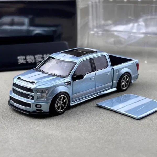 Funny Model 1:64 Ford F150 Super Snake Ice Blue