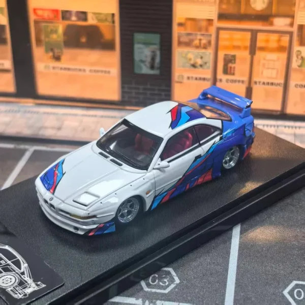 Rhino Model RM 1:64 BMW 850CSi E31 Coupe WideBody White