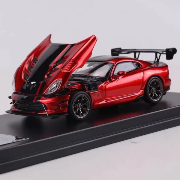 DCM 1:64 Dodge Viper ACR Red Black