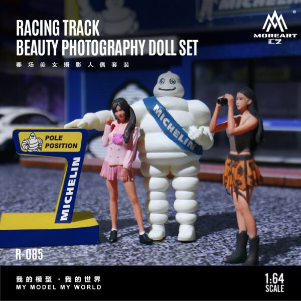 MoreArt 1:64 Racing Girl Photography Figure Set
