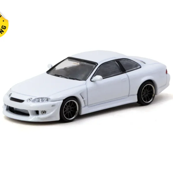 Tarmac Works 1:64 VERTEX Toyota Soarer JZZ30 White
