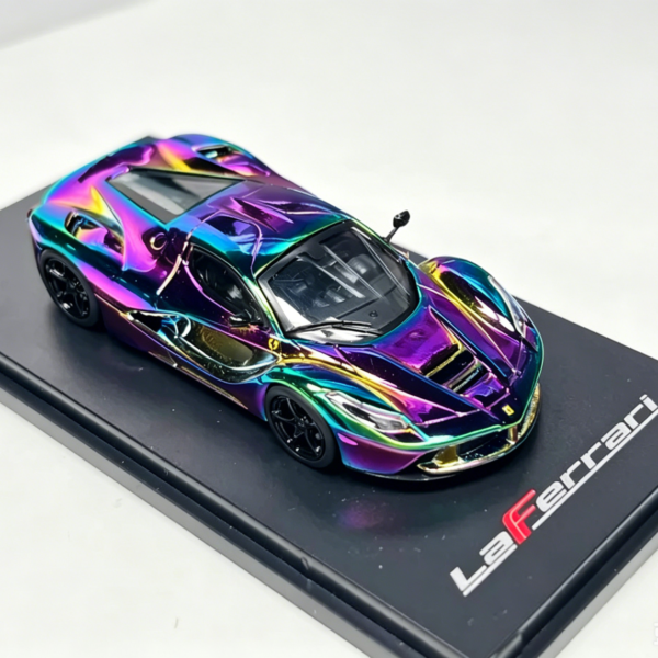 Original Packaging OP 1:64 LaFerrari Chameleon