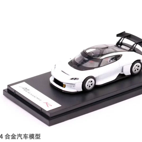 Karium 1:64 Porsche Mission R White