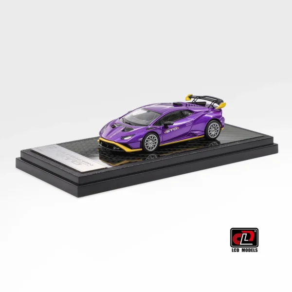 LCD 1:64 Lamborghini Huracan STO Purple