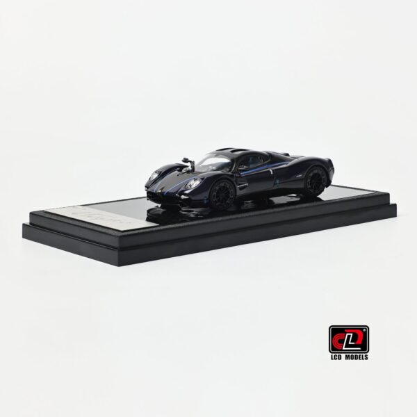 LCD 1:64 Pagani Utopia Dark Blue Carbon