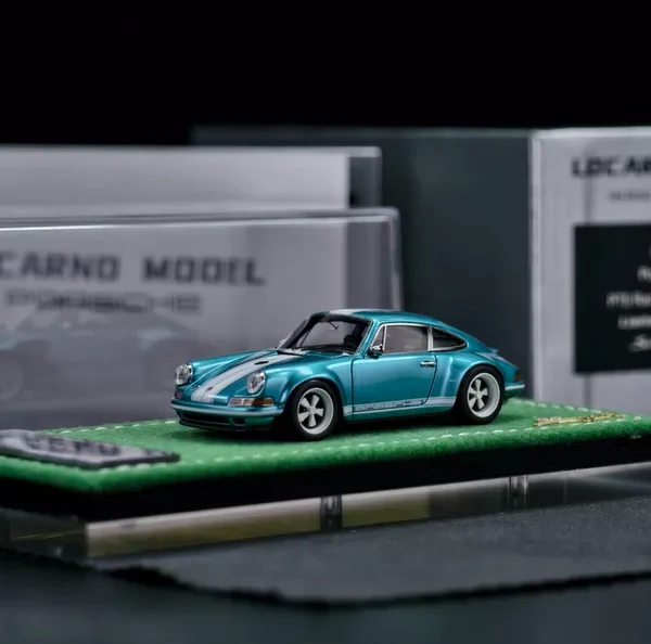 Locarno Model 1:64 Resin Porsche 911 Singer Metallic Emerald Green With White Stripe
