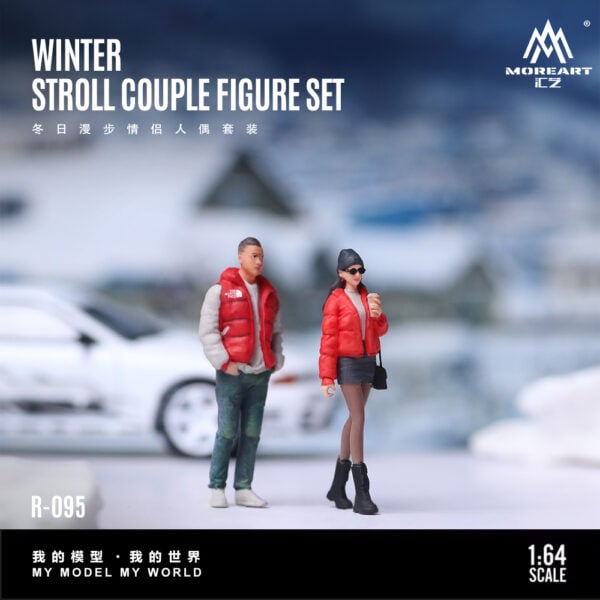 MoreArt 1:64 Winter Stroll Couple Figure Set