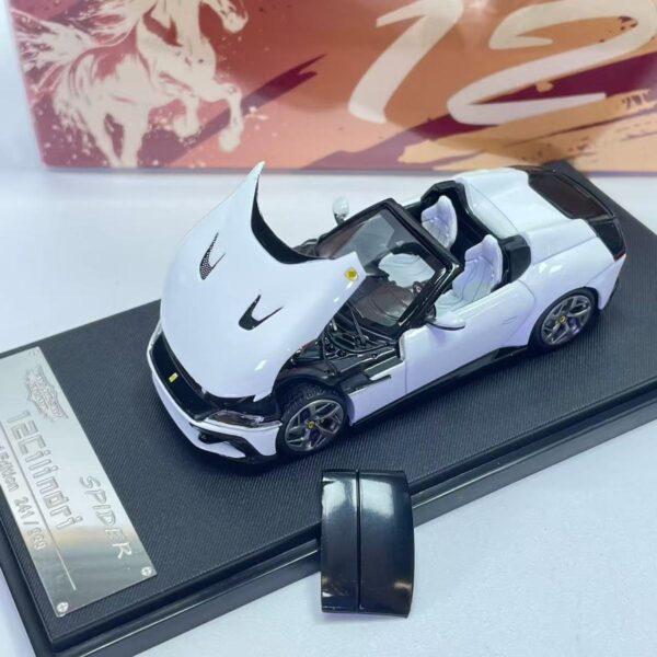 Phantom Knight PK 1:64 12 Cilindri Spider Aperta Bianco Avus / White