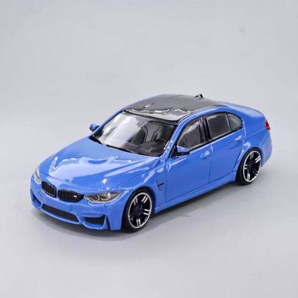 DAP Model 1:64 M4 F82 Abu Dhabi Blue