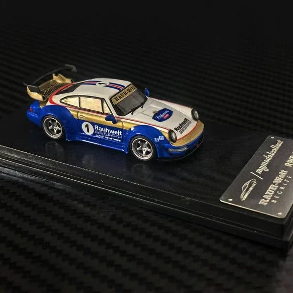 Model Collect MC 1:64 RWB 964 High Wing, White/Blue