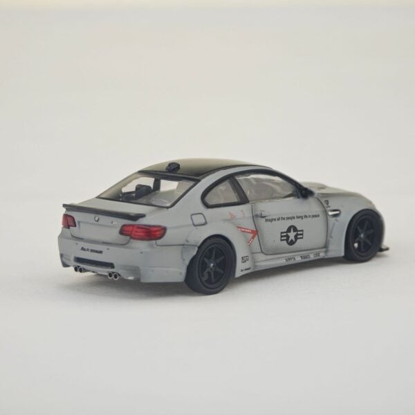 Fine Model 1:64 BMW M3 E92 LB Works, Grey