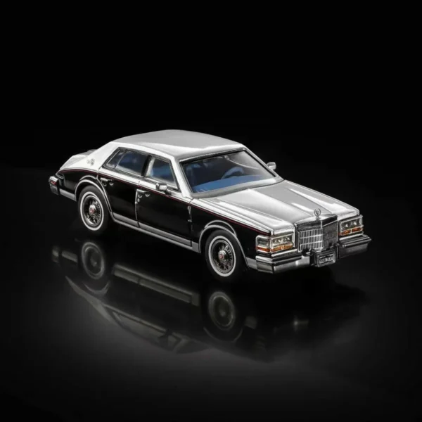 Turning crush 1:64 1985 Cadillac Seville-64 Black/Silver