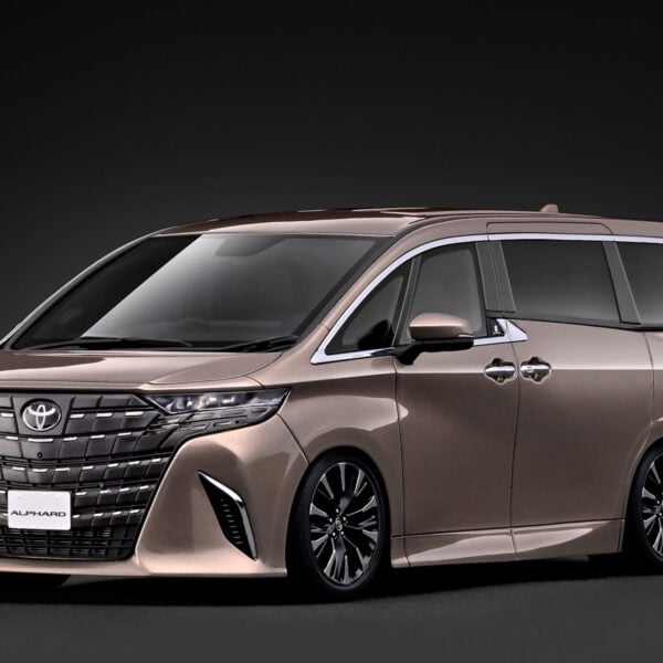 (Pre-Order) Ignition Model 1:18 Toyota ALPHARD Z H40W Gold. Ends October 26th. Please Read Details!!
