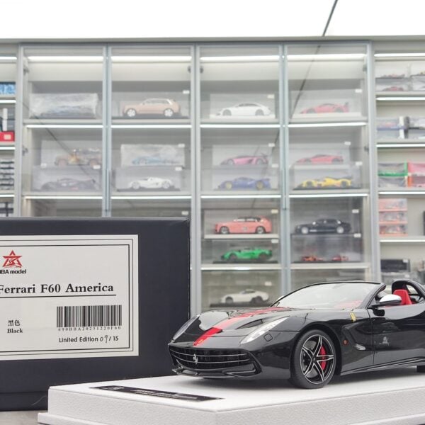 BBA Model 1:18 Ferrari F60 America Black - Resin Model